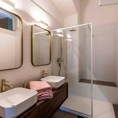 Ajaccien Familial Αζάτσιο